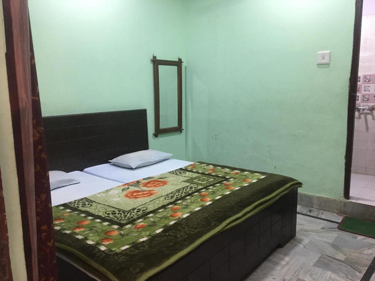 Hotel Vardaan Kankhal エクステリア 写真