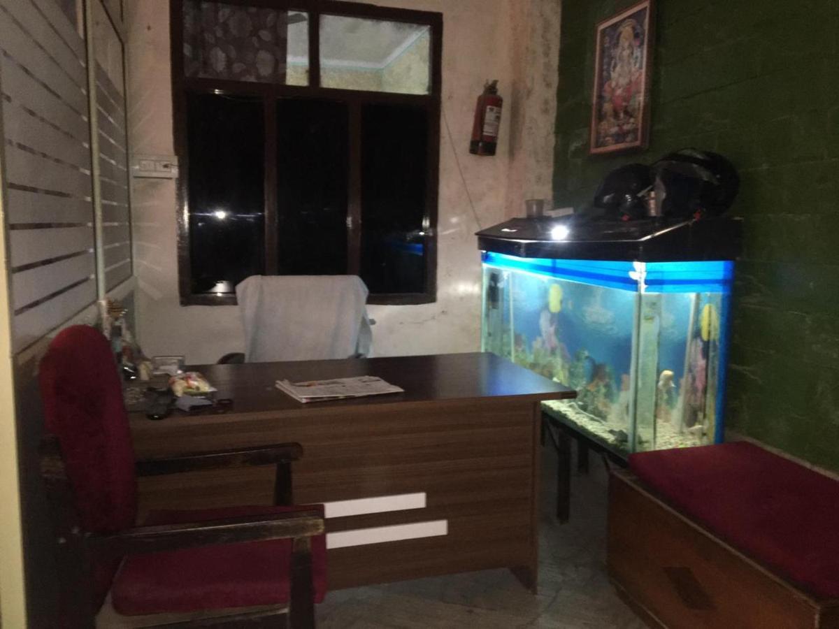 Hotel Vardaan Kankhal エクステリア 写真
